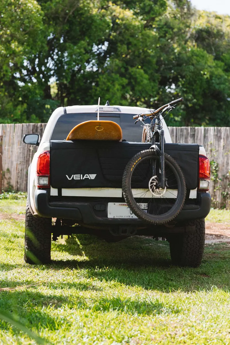 Explorer Full-Size Tailgate Protection Pad | Durable Black Finish 1
