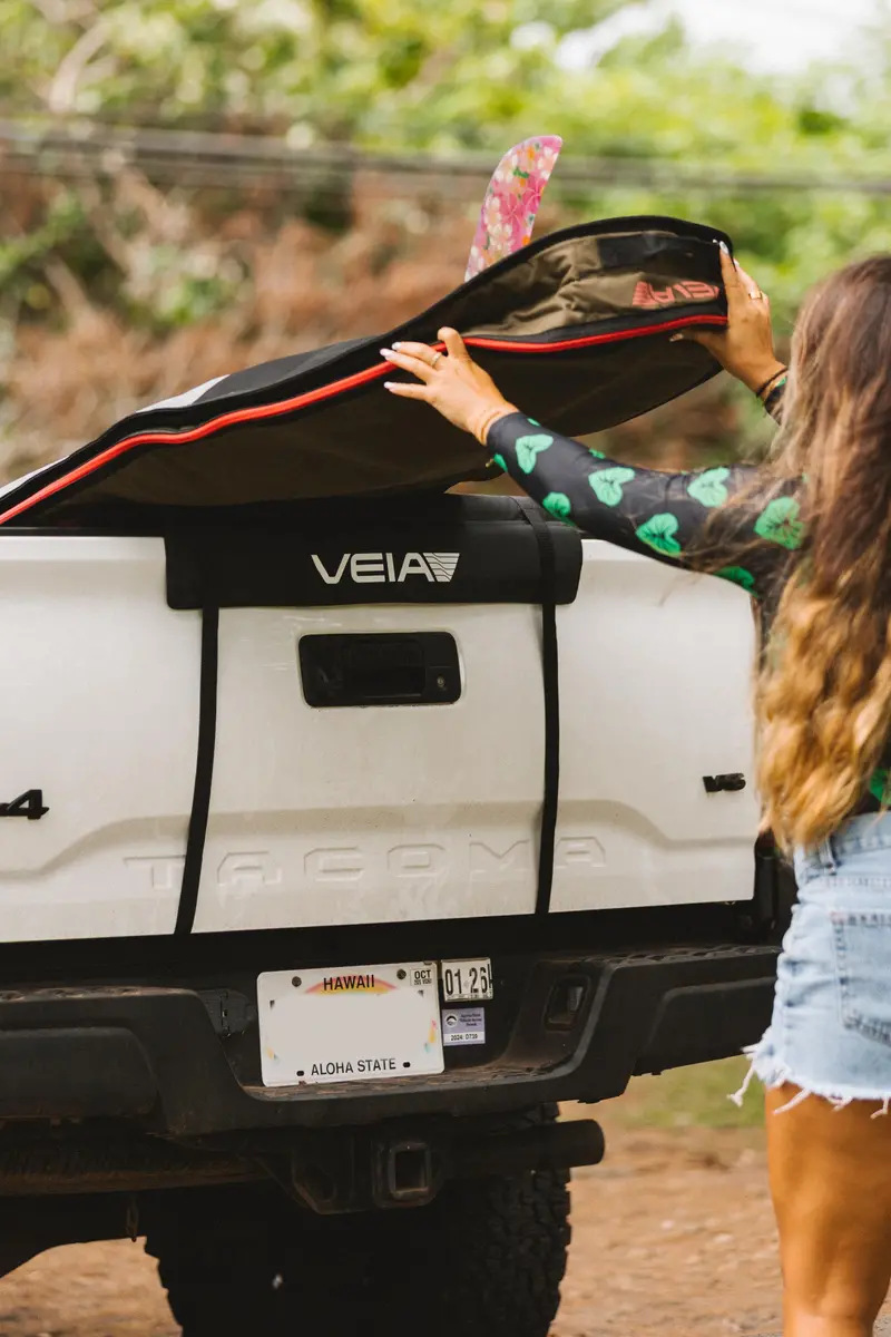 Explorer Single-Side Tailgate Pad For Trucks | Black Non-Slip Surface 1