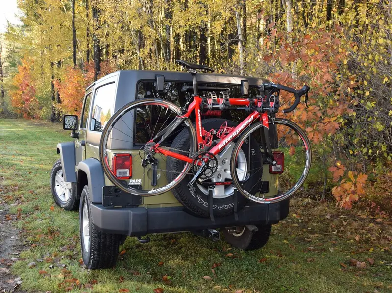Spare Tire-Mounted 3-Bike Carrier For Suvs 1